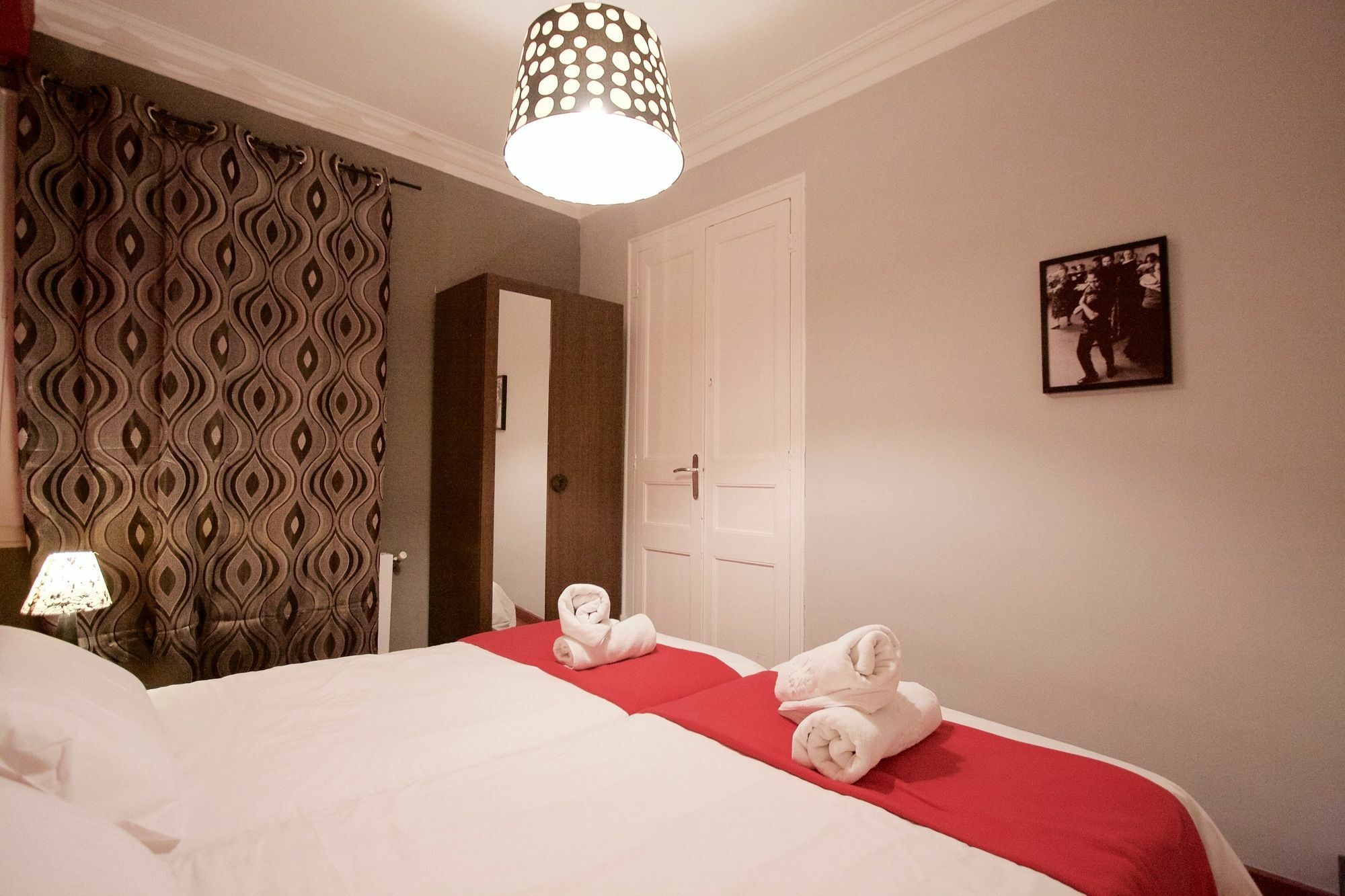 Charm Rambla Catalunya Apartment *